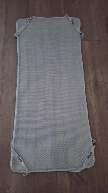 2 MATRASBESCHERMERS AEROSLEEP VOOR BABYBEDJE 120X60cm beschikbaar voor biedingen