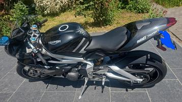 Triumph Daytona 765 Moto2  beschikbaar voor biedingen