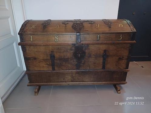 boîte à pirates en chêne 1813, Antiquités & Art, Antiquités | Meubles | Armoires, Enlèvement