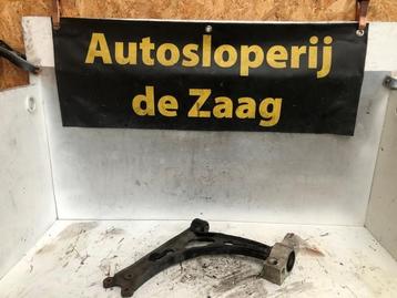 Draagarm rechts-voor van een Volkswagen Touran beschikbaar voor biedingen