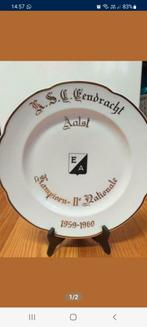 Kampioenenbord Eendracht Aalst 1959-1960, Verzamelen, Ophalen, Zo goed als nieuw, Porselein, Bord of Schaal