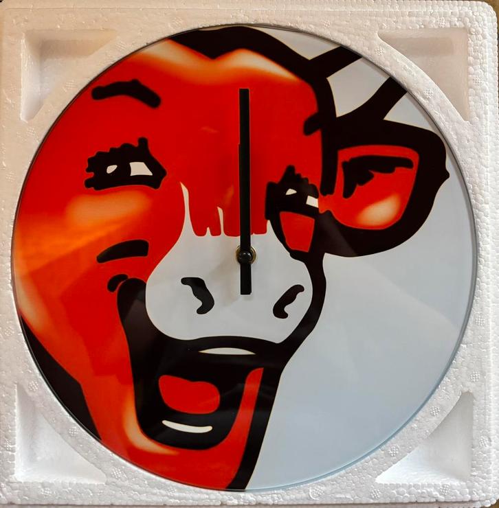 Wandklok La Vache Qui Rit (nieuw), Huis en Inrichting, Woonaccessoires | Klokken, Zo goed als nieuw, Wandklok, Analoog, Ophalen of Verzenden