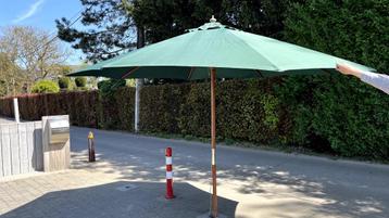Parasol beschikbaar voor biedingen