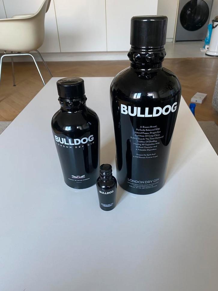Bulldog gin flessen, Verzamelen, Wijnen, Nieuw, Overige typen, Overige gebieden, Vol, Ophalen of Verzenden