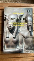 Aat van Gilst - Zonnecultus, Livres, Religion & Théologie, Comme neuf, Enlèvement ou Envoi, Aat van Gilst
