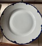Service de vaisselle raffiné à liseré bleu et doré, Ophalen