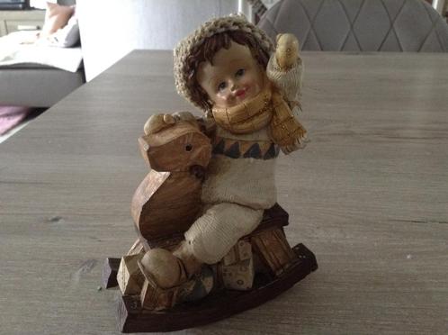 Kerst beeldje Kerst kind op schommelpaard (13 cm), Diversen, Kerst, Zo goed als nieuw, Ophalen of Verzenden