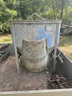 Betonkubel Boscaro 700L, Doe-het-zelf en Bouw, Ophalen, Gebruikt
