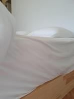 Spiksplinter nieuw tweepersoonsbed met nieuwe matras, Nieuw, 180 cm, Modern, Bruin