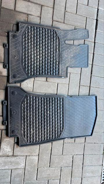 Rubber automatten Mercedes C180 beschikbaar voor biedingen