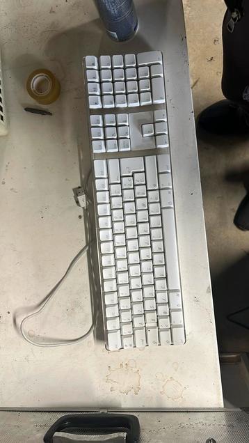 Apple toetsenbord  beschikbaar voor biedingen