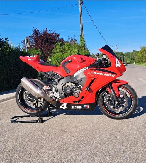 HONDA CBR1000RR 2018 CIRCUIT NIEUWSTAAT, Motoren, Motoren | Honda, Particulier, Super Sport, meer dan 35 kW, 4 cilinders, Ophalen