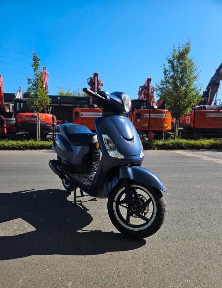 Sym Fiddle II S Submarine Blue 50cc klasse A 2017 - 12.995km, Fietsen en Brommers, Scooters | SYM, Gebruikt, Fiddle, Klasse A (25 km/u)