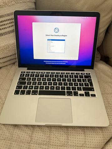 Macbook Pro 13 inch mid 2015 beschikbaar voor biedingen