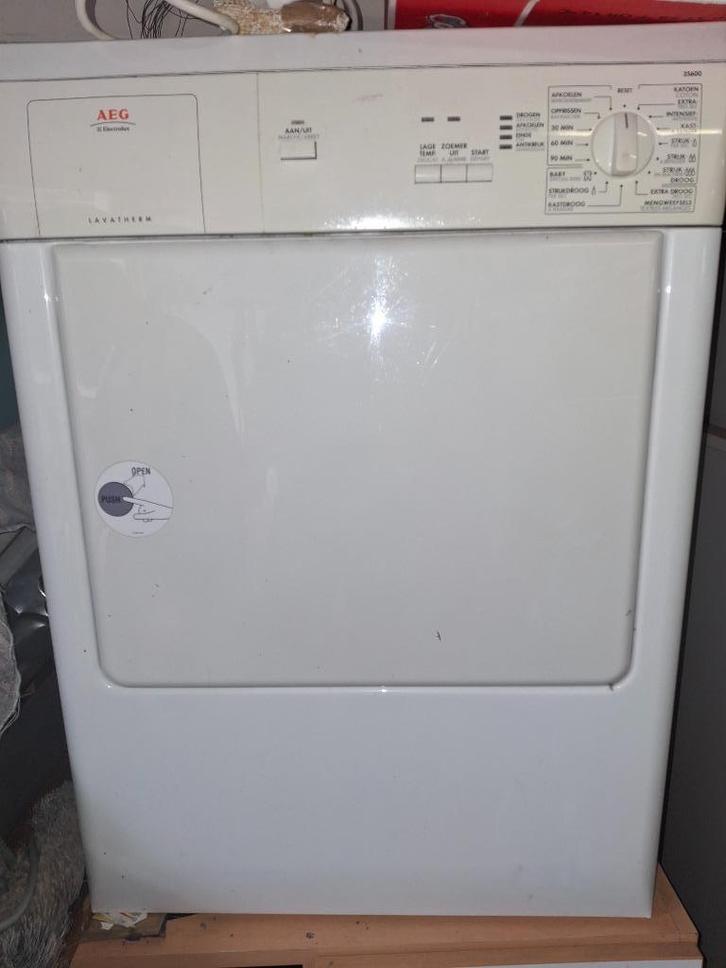 droogkast AEG, Elektronische apparatuur, Droogkasten, Gebruikt, Luchtafvoer, Voorlader, 6 tot 8 kg, 85 tot 90 cm, Anti-kreukfase