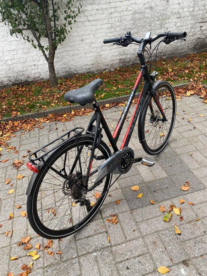 THOMPSON DAMES FIETS IN NIEUW STAAT, Fietsen en Brommers, Fietsen | Dames | Sportfietsen en Toerfietsen, Zo goed als nieuw, 28 inch