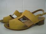 Schoenen, dames, maat 37, gele open sandalen, merk Karis, Kleding | Dames, Schoenen, Ophalen of Verzenden