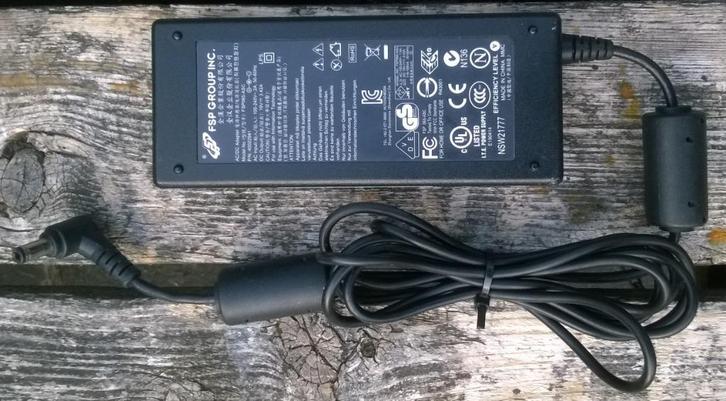 Oplader Laptop FSP, FSP065-ASC, 19 Volt, 65 Watt, Computers en Software, Laptop-opladers, Gebruikt, Ophalen of Verzenden