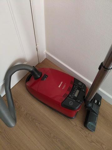MİELE XTRA POWER  2100 WAAT beschikbaar voor biedingen