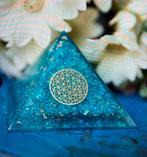 Orgonite piramide blauwe topaas 70 mm nieuw, Enlèvement