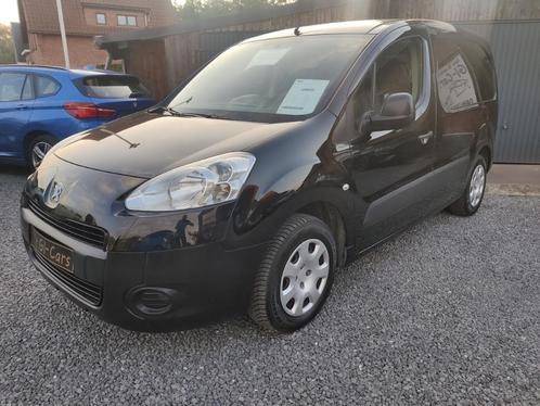 peugeot partner 1.6 Lichte vracht, Auto's, Peugeot, Bedrijf, Te koop, Partner, Achteruitrijcamera, Airbags, Airconditioning, Bluetooth