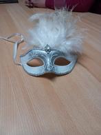 Masque carnaval, Enlèvement ou Envoi