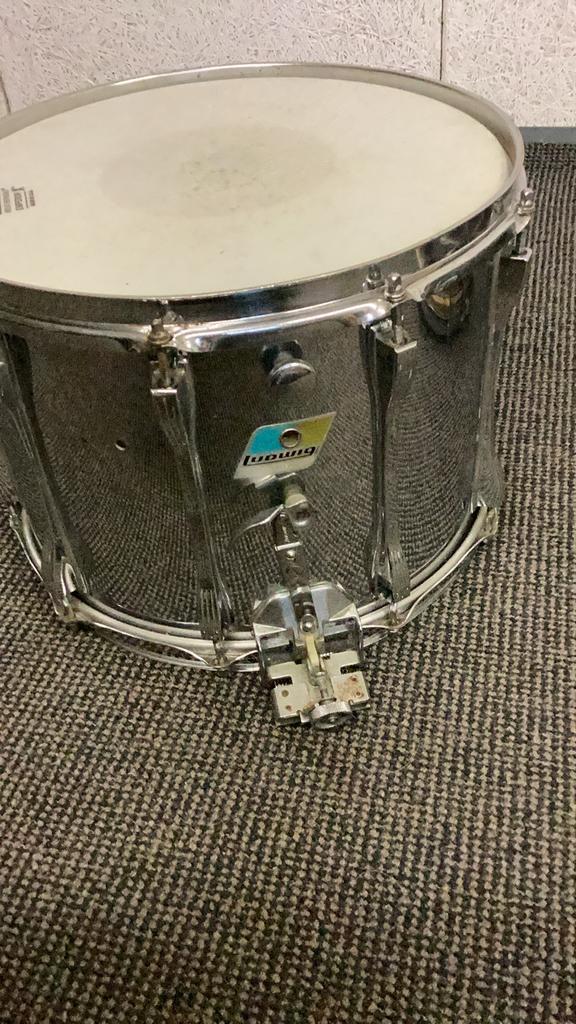 Ludwig 14x10” steel blue olive badge concert snare, Muziek en Instrumenten, Drumstellen en Slagwerk, Gebruikt, Ludwig, Ophalen