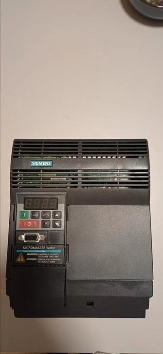 Variateur de fréquence Siemens Micromaster Vector 3HP neuf, Enlèvement, Neuf, Autres types