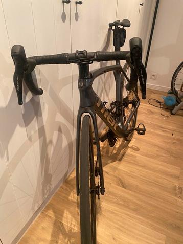 Coursfiets trek beschikbaar voor biedingen