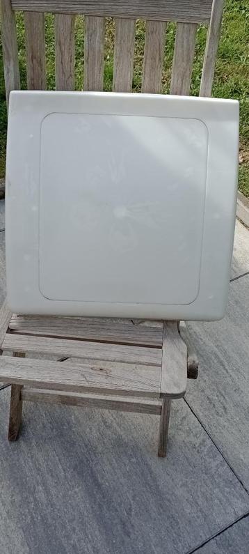 Dakluik met ventilator voor mobilhome beschikbaar voor biedingen