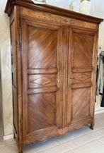 Stijlvolle halkast met inlegwerk, Ophalen