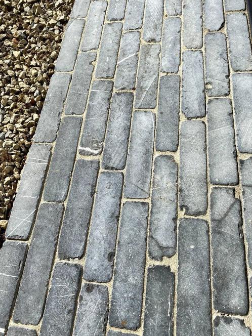 Vietnamese Arduinen Hardsteen - Waalformaat 20 x 5 x 5, Tuin en Terras, Tegels en Klinkers, Zo goed als nieuw, Klinkers, Natuursteen