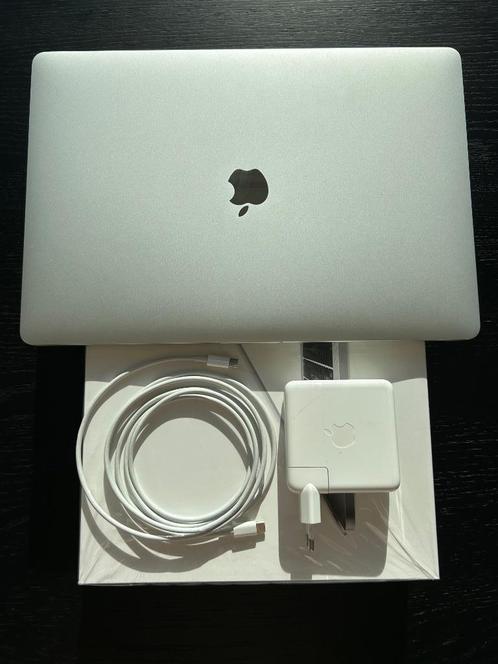 MacBook Pro 15" 2016 i7 512GB Radeon Pro 460 QWERTY, Computers en Software, Apple Macbooks, Gebruikt, MacBook Pro, 15 inch, 2 tot 3 Ghz