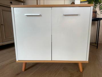 Nieuw badkamer meubeltje 60x 58x28 Nieuw beschikbaar voor biedingen
