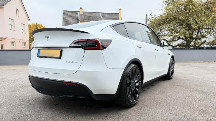 Tesla Model Y Prestaties 2023, Auto's, Tesla, Particulier, Model Y, 4x4, ABS, Achteruitrijcamera, Adaptive Cruise Control, Airbags