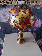 Mooie lamp in tiffany stijl, Huis en Inrichting, Lampen | Tafellampen, Ophalen, Gebruikt, Minder dan 50 cm