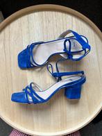 Kobaltblauwe suède hakken Natan - Elettricio, Kleding | Dames, Schoenen, Blauw, Ophalen of Verzenden, Zo goed als nieuw, Schoenen met hoge hakken