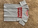 Grijze T-shirt Levi’s 8 jaar, Garçon, Enlèvement ou Envoi, Chemise ou À manches longues, Comme neuf