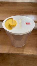Boîte à pâte longue. Dosage automatique, Huis en Inrichting, Keuken | Tupperware, Ophalen of Verzenden, Gebruikt, Bus of Trommel
