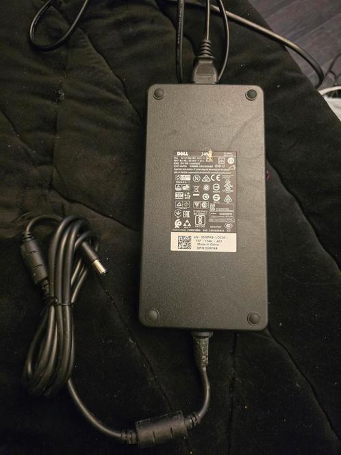 Dell 240 watt met dikke aansluiting - grote hoeveelheid, Computers en Software, Laptop-opladers, Zo goed als nieuw, Ophalen of Verzenden