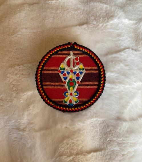 Berber handgemaakte juwelendoos, Handtassen en Accessoires, Beautycases, Gebruikt, Hardcase, Rood, Verzenden