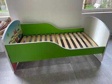 kinderbedje beschikbaar voor biedingen
