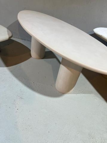 Mortex tafel ovaal - Nieuw - showroomstaat beschikbaar voor biedingen
