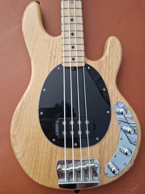 Sterling Ray 34 MN Natural, Muziek en Instrumenten, Snaarinstrumenten | Gitaren | Bas, Gebruikt, Elektrisch, Ophalen
