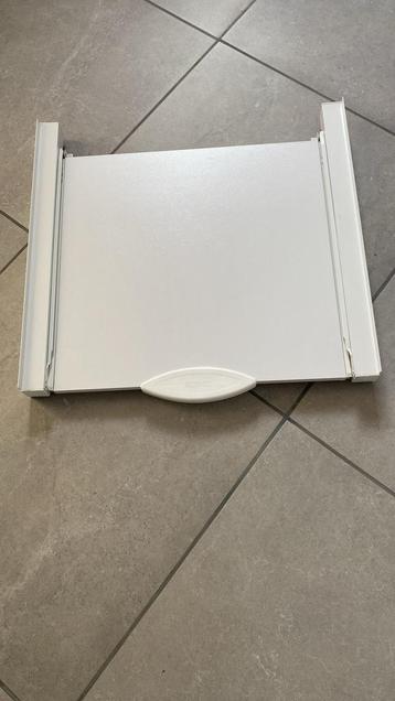 Stapelkit voor wasmachine en droger beschikbaar voor biedingen