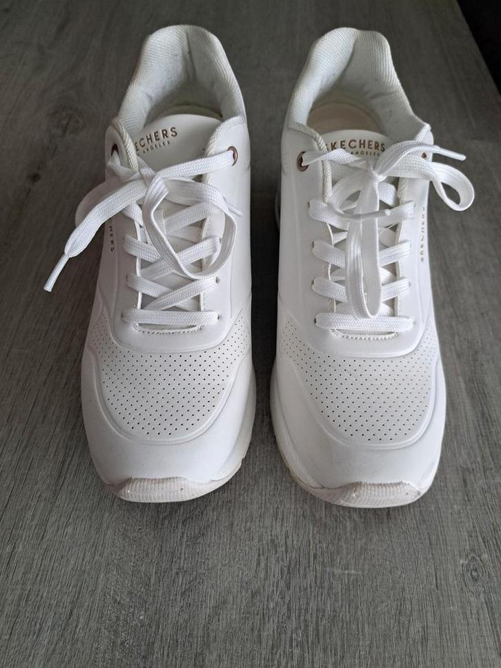 Skechers street wit maat 39, Kleding | Dames, Schoenen, Nieuw, Wit, Ophalen