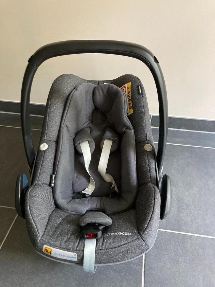 Maxi Cosi Pebble+ Sparkling gray + regenhoes, Kinderen en Baby's, Autostoeltjes, Zo goed als nieuw, Maxi-Cosi, 0 t/m 13 kg, Autogordel of Isofix
