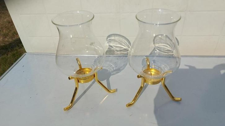 Set van 2 Vintage Windlichten met Gouden Houder, Huis en Inrichting, Woonaccessoires | Kandelaars en Kaarsen, Zo goed als nieuw