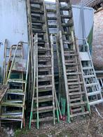 10 diverse  houten ladders voor decoratie etalage, Gebruikt, Ophalen of Verzenden