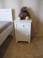 Bed en nachtkastje + matras & lattenbodem 90 x 200 cm., Ophalen, 90 cm, Eenpersoons, Wit